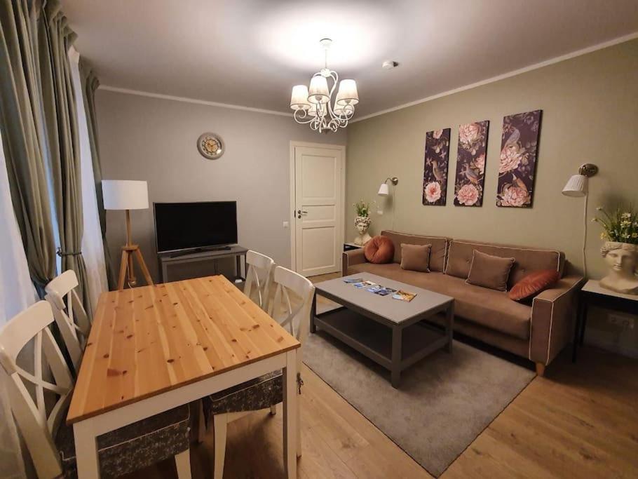 Stylish Apartment In Old Town Riga Exterior photo